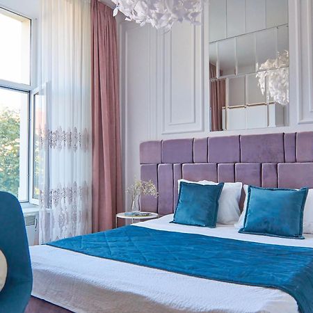 Elegant Lux Apartment In Central Square Moekatsjeve Buitenkant foto