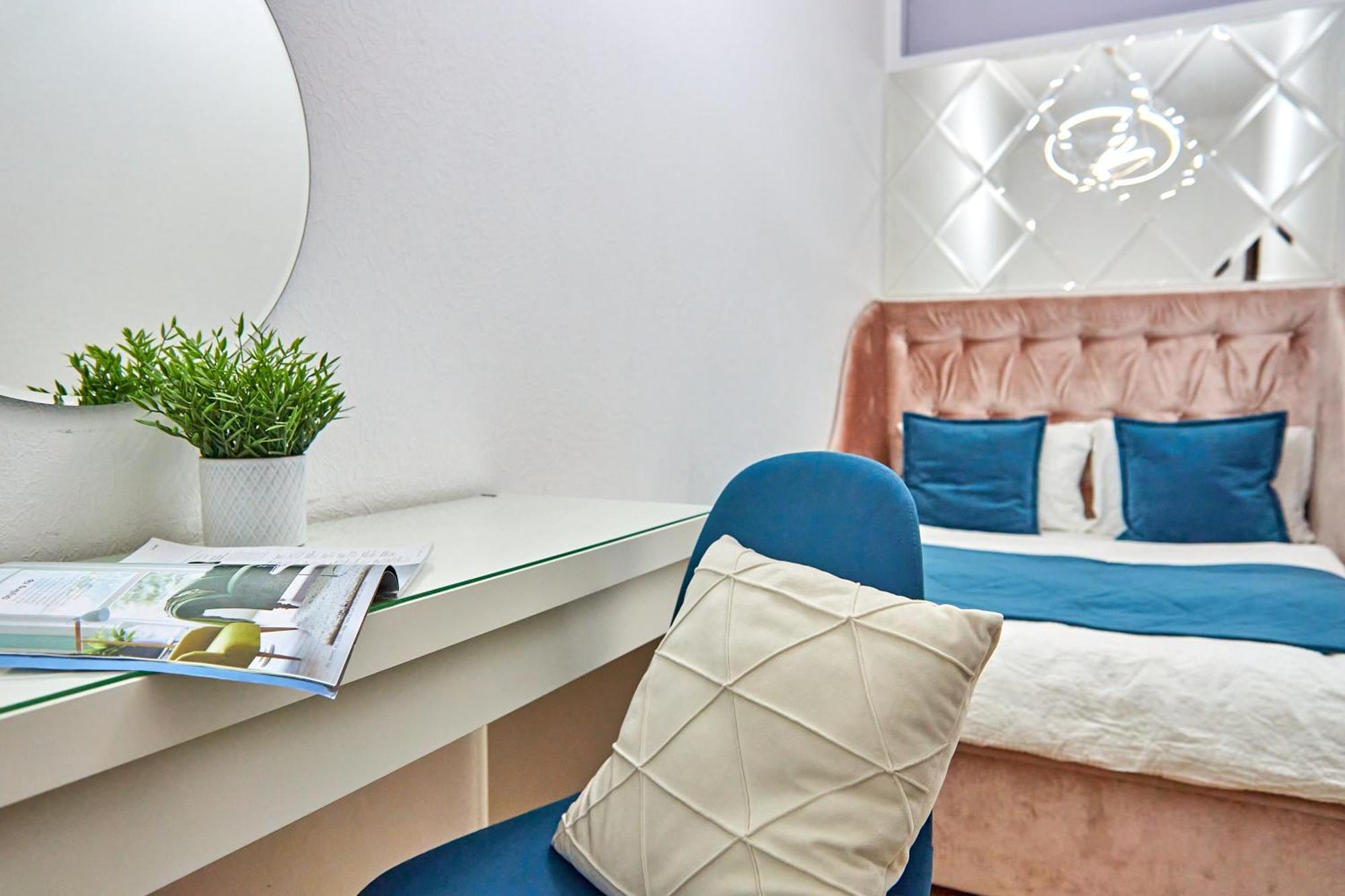Elegant Lux Apartment In Central Square Moekatsjeve Buitenkant foto